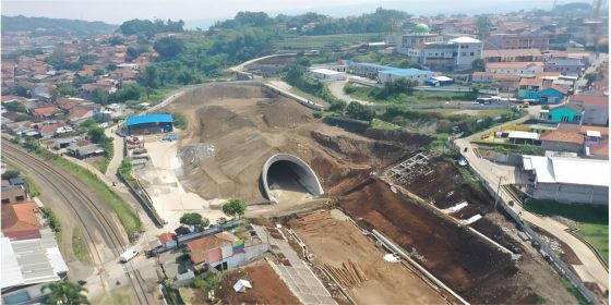 Indonesia: Diversion tunnel project—PE water supply pipe